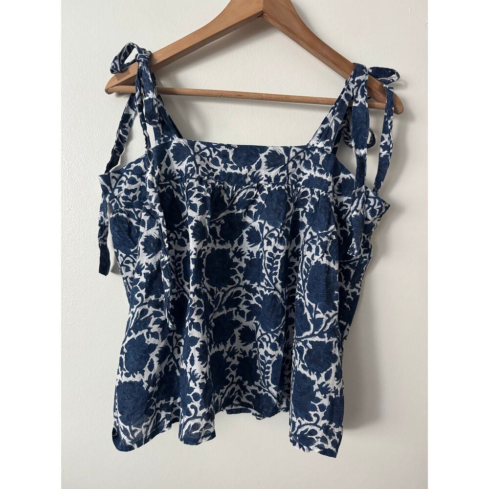 SZ Blockprints M Emma Blouse in in Indigo Floral - Picture 3 of 8
